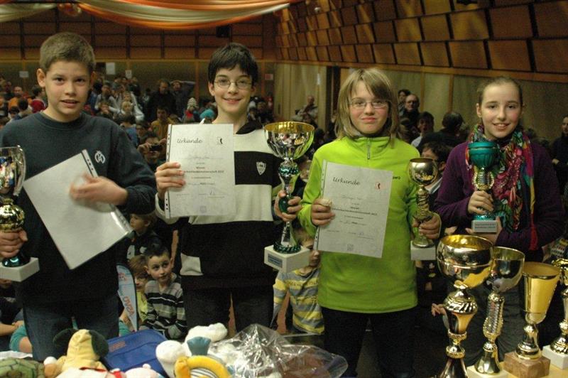 Unterstufe: Leon Frischauf (2. Platz), Jonas Lesigang (Landesmeister), Felix Blohberger (3. Platz), Nikola Mayrhuber (bestes Mädchen)